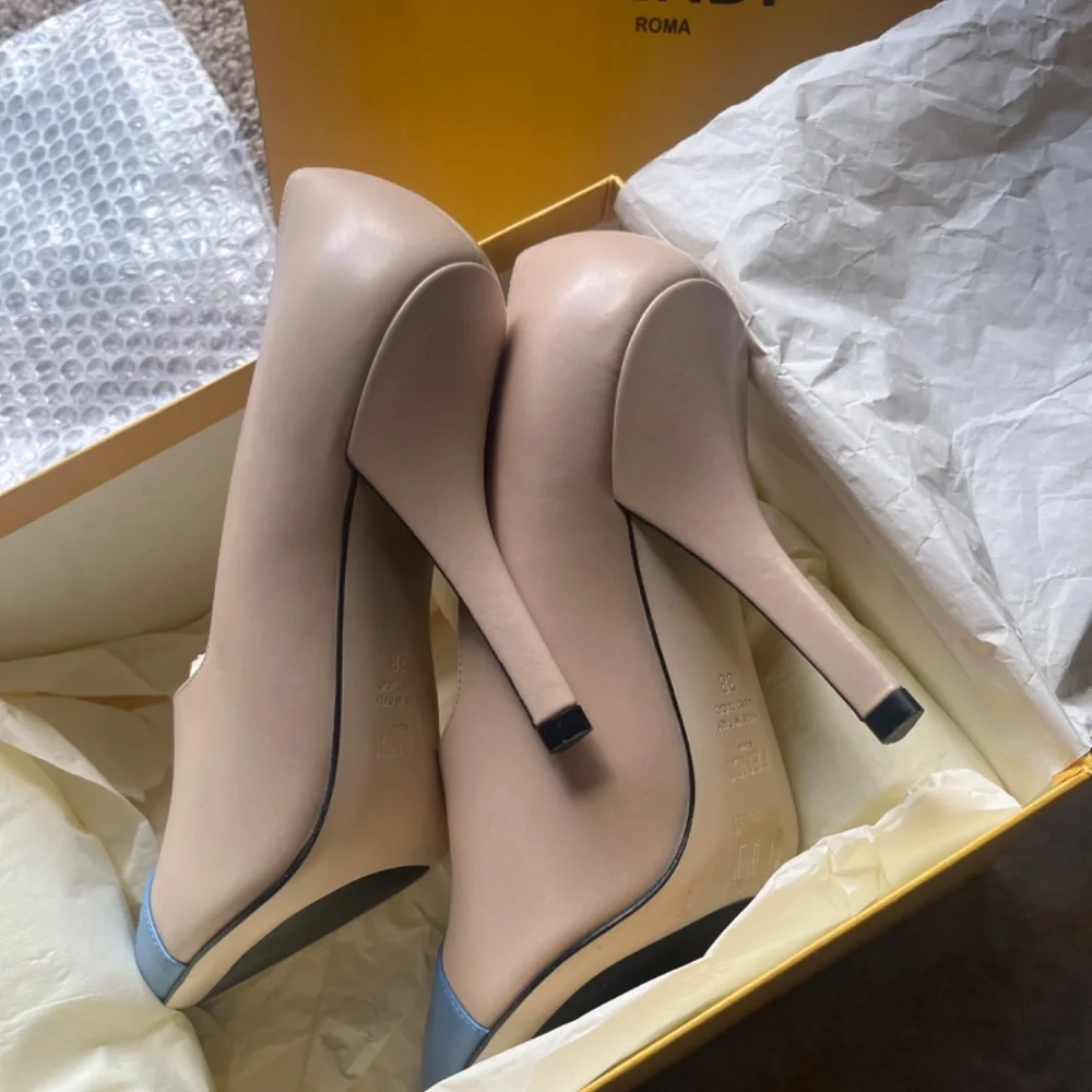 Authentic Fendi Leather multi colored Heels EU size 38, US size 7.5 - NWOT - Picture 6 of 11
